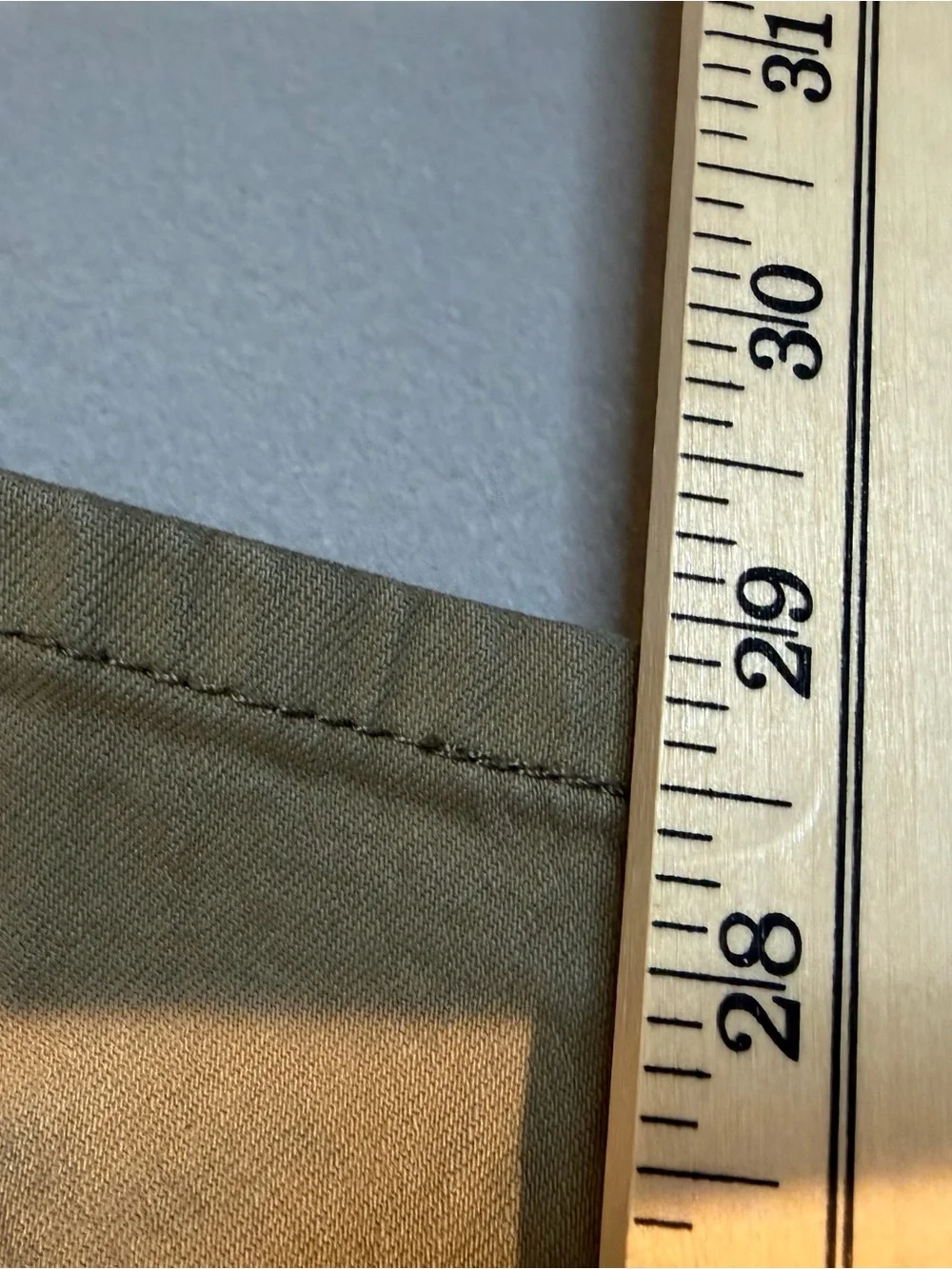 Levi's Slim Straight Khaki Jeans